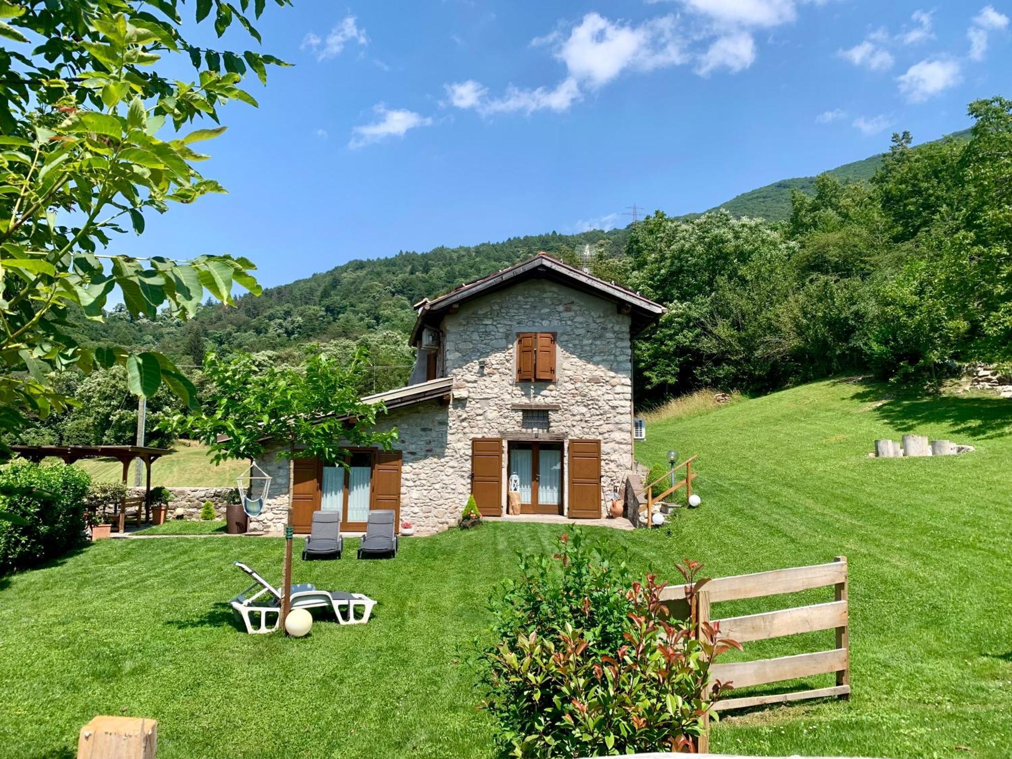 Casa Al Castagneto Villa Ceniga Luaran gambar